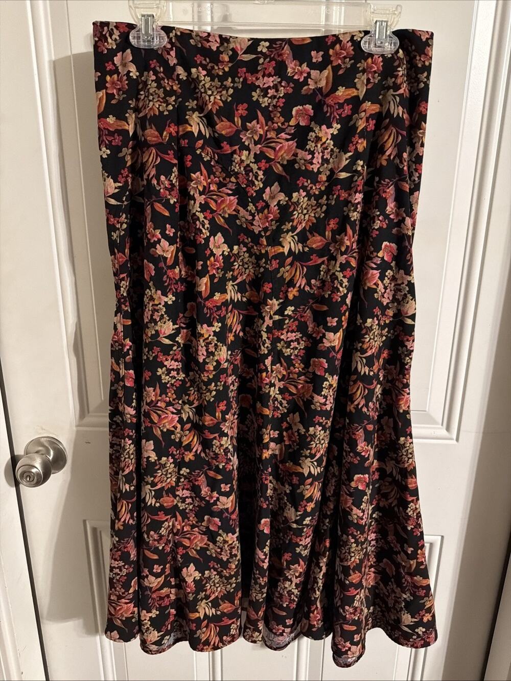 WOMENS Christopher & Banks FLORAL PULL ON Zback Zip SKIRT Size 8